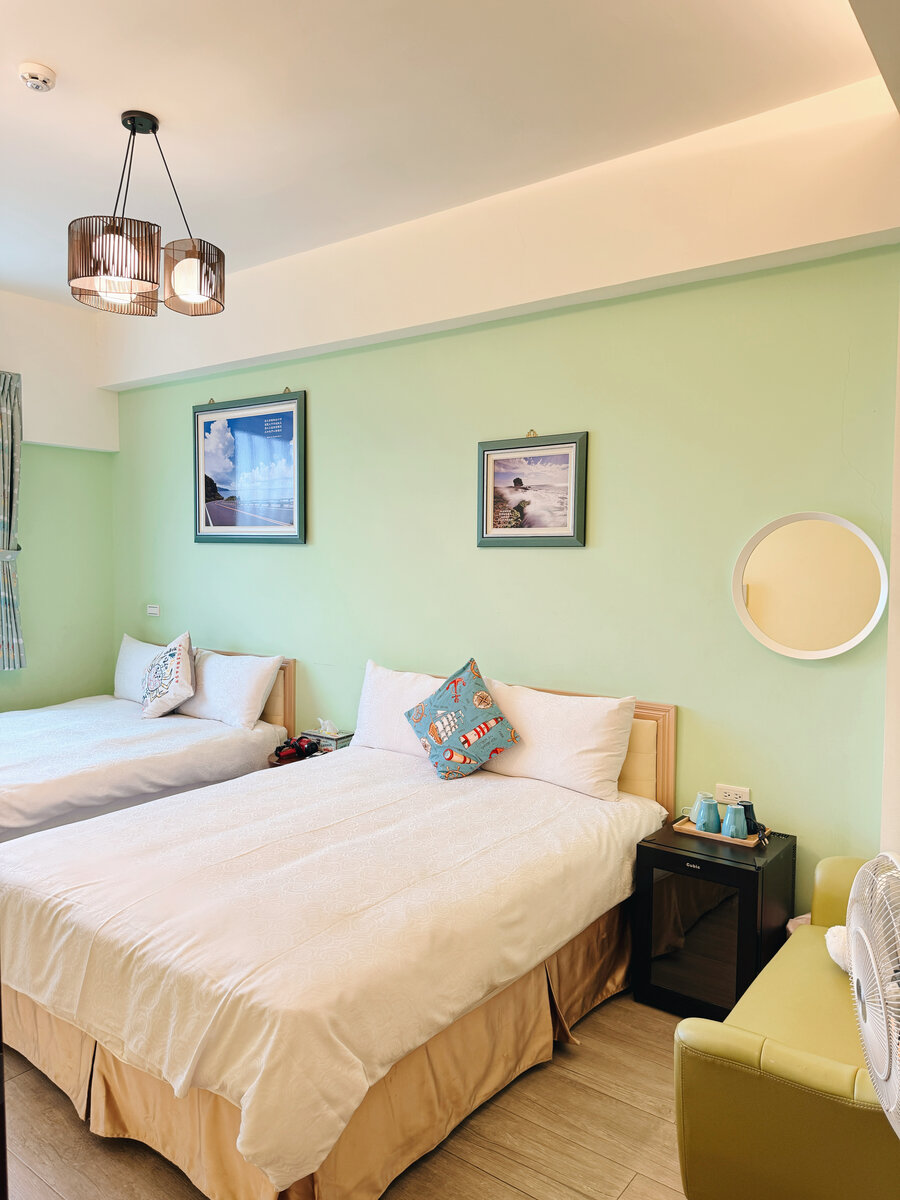 現代家庭四人房